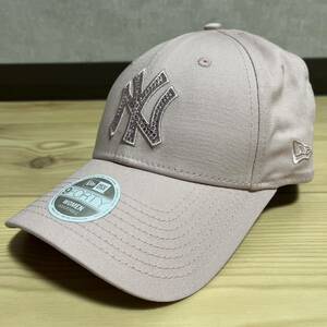 ニューエラ　NEW ERA キャップ　NYヤンキース　ピンク　ストーンロゴ