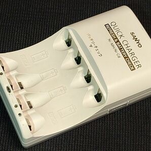 SANYO　充電式ニッケル水素電池 急速充電器（リフレッシュ機能付き）　NC-MR58