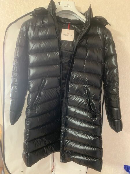 MONCLER 大人気 MOKA ブラック 12A