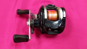 TU010中古品　　釣具　OGK.GLOBAL BAIT4(1000)