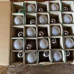 TOSHIBA ホワイトランプ ワットブライター 口金 電球 20W形の画像1