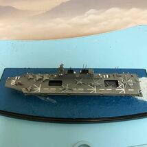 アオシマ　護衛艦いせ　1/700 ジオラマ 完成品　ケース付きです。ケース付なので埃から守れます。 _画像4