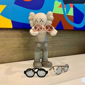 KAWS SONS + DAUGHTERS SUNGLASSES セット カウズ サン ドーター サングラス アート アートトイ 現代アート 村上隆