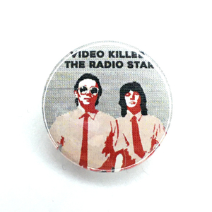 25mm 缶バッジ The Buggles バグルス ラジオ・スターの悲劇 Video Killed the Radio Star New Wave MTV 80's