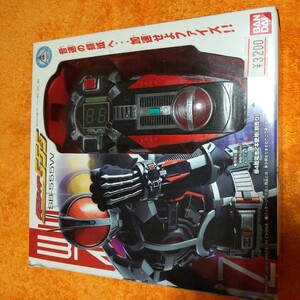 希少　中古　経年劣化有　仮面ライダー　５５５ ファイズアクセル　 BANDAI バンダイ　ライダー　平成ライダー　映画公開　定価３２００円