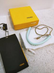 ほぼ未使用 FENDI フェンディ ブレスレット