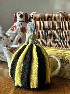 [ domestic sending -641] antique half doll tea cozy - tea cozy & WG Tea Vanilla Bourbon Tea Louis Boss tea 15 cotton bag 