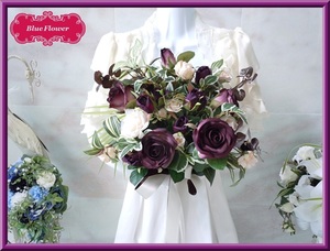 * antique rose. clutch bouquet * dark purple color * purple rose modern u Eddie ng bouquet front .. interior 