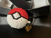 未使用　箱付き　CASETiFY　ケースティファイ×ポケモン　Pokemon　Pixel　3D AirPods Pro Caseモンスターボール　ピカチュウ_画像7