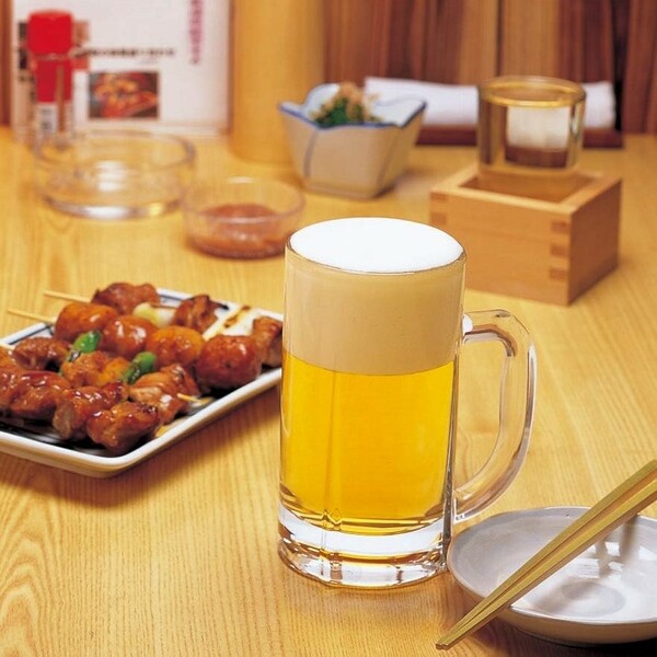 強さと美しさを兼ね備えたビールジョッキ 特大 ビアジョッキ ガラス製 ビアグラス 大容量 晩酌 日本製 食洗機対応 居酒屋気分