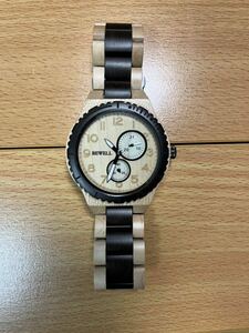Bewell 木製腕時計 メープル + 黒檀