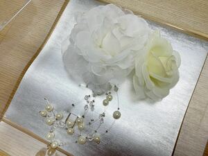 【髪飾り】ヘアアクセサリー コサージュ ドレス 成人式・結婚式・卒業式・七五三【花飾り】約15cm