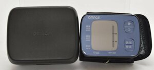 OMRON オムロン 手首式 血圧計 HEM-6220-B 電池式 動作確認済