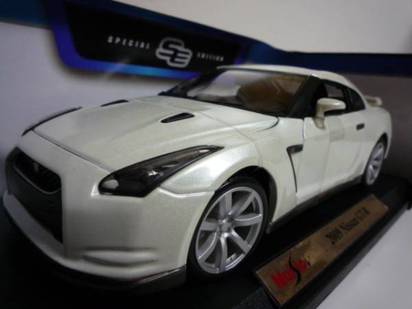 2025年最新】Yahoo!オークション -ミニカー 1 18 gt-r(マイスト