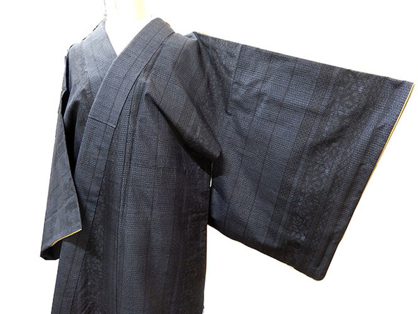 送料無料/匿名 正絹 結城紬 紺色 ネイビー系 仕立て上がり 品のあるデザイン 和装/着物 