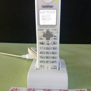 美品 作動確認済 ブラザー  電話子機 BCL-D40 (5) 送料無料 専用充電器付属 黄ばみ色あせ無しの画像1