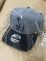 新品 NEW ERA ロゴキャップ 海外限定モデル グレー×グレー ロサンゼルスドジャース_画像6