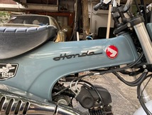 ホンダ HONDA クラシック エンブレム 筆記体 艶消し黒 マットブラック PCX レブル CT125 ハンターカブ クロス カブ モンキー_画像1