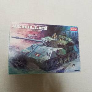 在庫整理！1/35 アカデミー　ACHILLES イギリス陸軍アキレス(アキリーズ)駆逐戦車