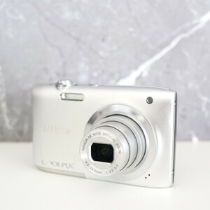 Nikon COOLPIX A100 シルバー コンパクトデジタルカメラ