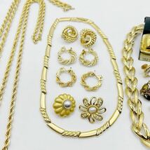 1円スタート☆Monetモネ　ヴィンテージゴールドアクセサリー　大量おまとめセット　美品　訳あり_画像2