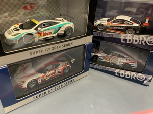 ★EBBRO【1/43 SUPER GT 300 4台2013〜2015(#48日産GT-R,#5 86,#33ポルシェ,#2マクラーレン)】ミニカー