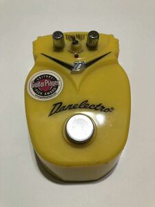 danelectro tunamelt（ダンエレクトロ　トレモロ）