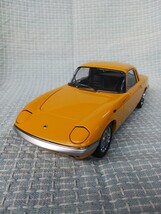 AUTOart 1/18 MILLENNIUM　LOTUS ELAN S/E COUPE 　ロータスエランSEクーペ_画像2