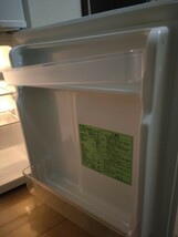 小型冷蔵庫　白色　一人暮らし　引き取り・手渡し限定_画像3