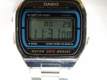 ★Ｗ―３２４★腕時計　[CASIO/カシオ A164W 動作品][BUGI/ブギ 詳細不明 動作不明] 2点まとめて デジタル腕時計 電卓 ジャンク品_画像4