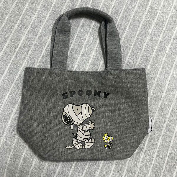 【新品タグ付き】 スヌーピー トートバッグ ゾンビ グレー ミニトートバッグ 包帯男 PEANUTS ウッドストック ランチバッグ
