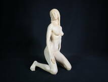 裸婦像・美少女・ヌード・材質不明_画像1