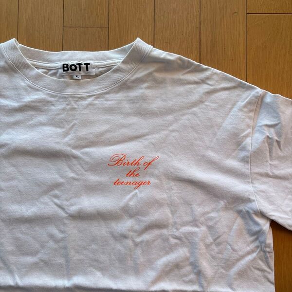 bott Tシャツ