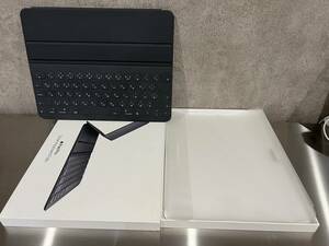 MU8H2J/A 12.9 inch 第3世代用 smart keyboard Folio