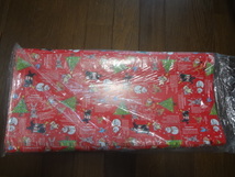 新品。かわいいクリスマス柄の包装紙、５枚セット、ラッピングペーパー、赤アニマル、かわいい動物柄_画像1