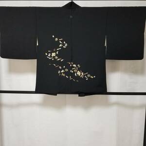 [. virtue ] unused goods * beautiful goods { silk *. attaching * black *. feather woven }* height 72-.64* circle . six . star..*.... gold processing. ... writing sama *N6302