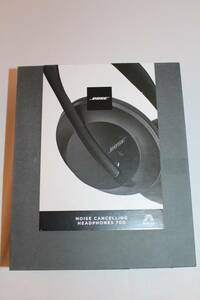 Bose ボーズ　Noise Cancelling ノイズキャンセリング　Headphones ヘッドフォン　700 （ブラック） 中古美品