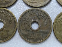 昭和39年40年41年43年44年◆五円黄銅貨幣◆５円硬貨 ゴシック体◆昭和三十九年 四十年 四十一年 四十三年 四十四年◆穴ズレ 小アナ 流通品_画像10