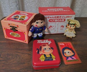 ペコちゃん　ポコチャングッズ　オルゴール 菓子缶 　ぬいぐるみ　カード　湯のみ