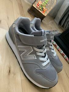 キッズ 美品 new balance ニューバランス 996 スニーカー グレー 21cm 21センチ 男の子 女の子 ベルクロ 20cm 20.5cm