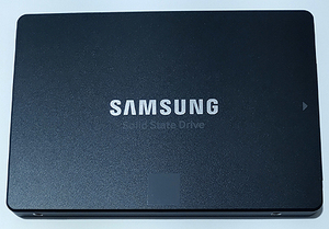 SAMSUNG製 2.5インチ SSD 250GB (使用時間少)