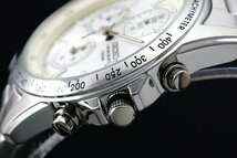 1円～ 1スタ セイコー 正規品 海外モデル SEIKO 逆輸入 ホワイトシルバー 新品　1/20秒 クロノグラフ 腕時計100ｍ防水メンズ激レア入手困難_画像4