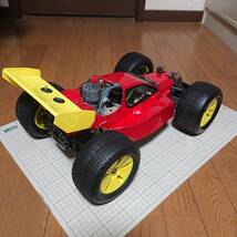 京商1/8エンジンRC 4WDバギー モンスタートラックタイヤホイール装着、送信機、受信機、サーボ×2個付き、中古ジャンク品_画像5