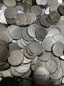 中古　パチスロ用メダル　25Φ　絵柄混ざり　約1000枚　約5kg　未洗浄品　コイン