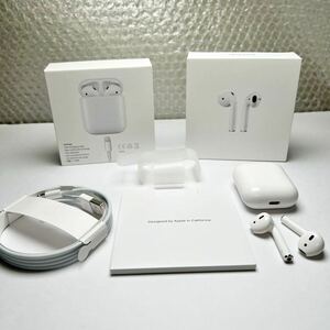MV7N2J/A AirPods with Charging Case ワイヤレスイヤホン Apple 第二世代 