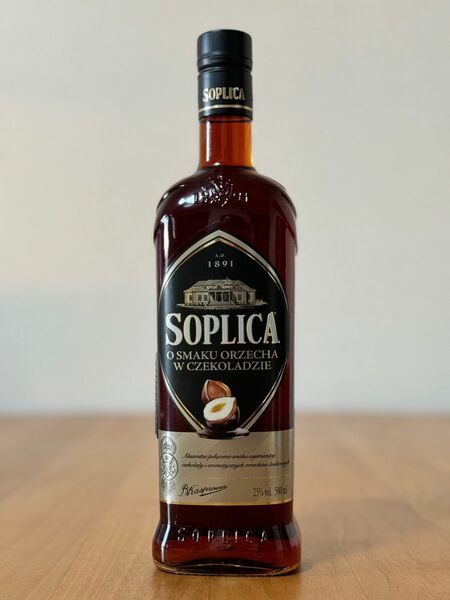 SOPLICA ヘーゼルナッツ・チョコレート・ウォッカ・リキュール 500ml。