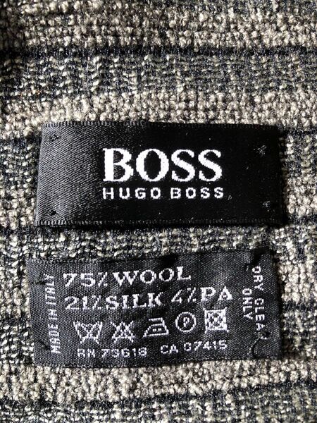 HUGO BOSSヒューゴボスマフラー MADE IN ITALY ネイビー スクエア
