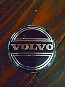 VOLVO ホイールセンターキャップ Φ64mm