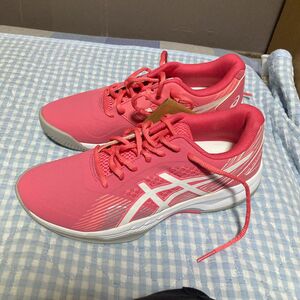 アシックス　asics ２３.5 新品