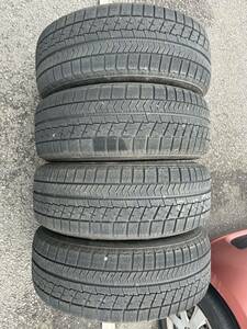 残り溝約7.5㎜～8.0㎜　215/60R16　ブリジストンブリザックVRX　49